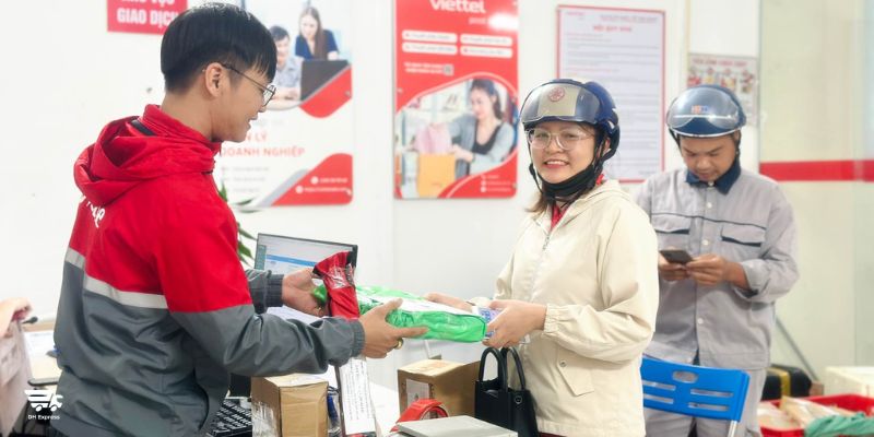 chuyen phat nhanh ha noi sai gon viettel het bao nhieu