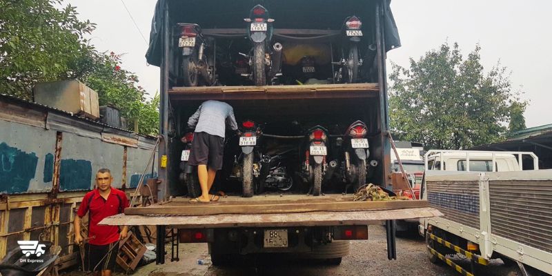 cac cach gui xe may tu sai gon ra ha noi