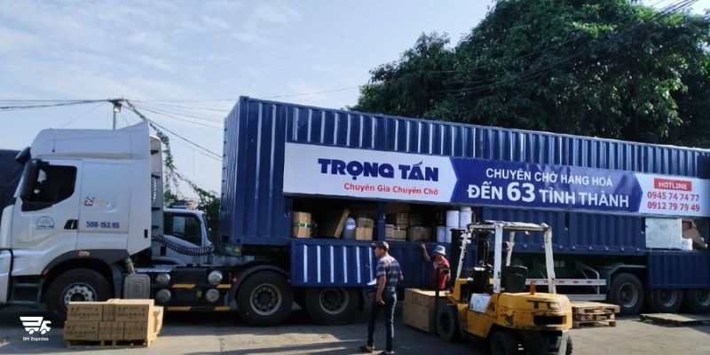xe cho hang ha noi quang ninh trong tan