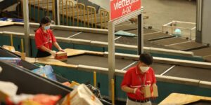 gui viettel post co can goi hang khong