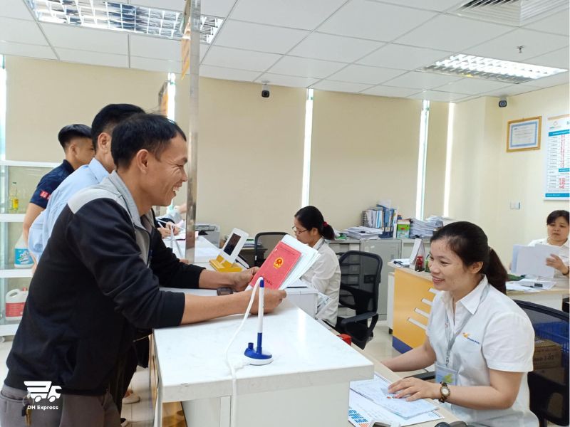 mot so luu y khi gui dien thoai qua buu dien