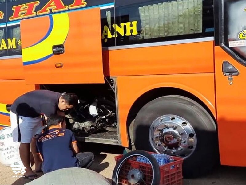 gia cuoc gui xe may tu ha noi vao sai gon bang xe khach