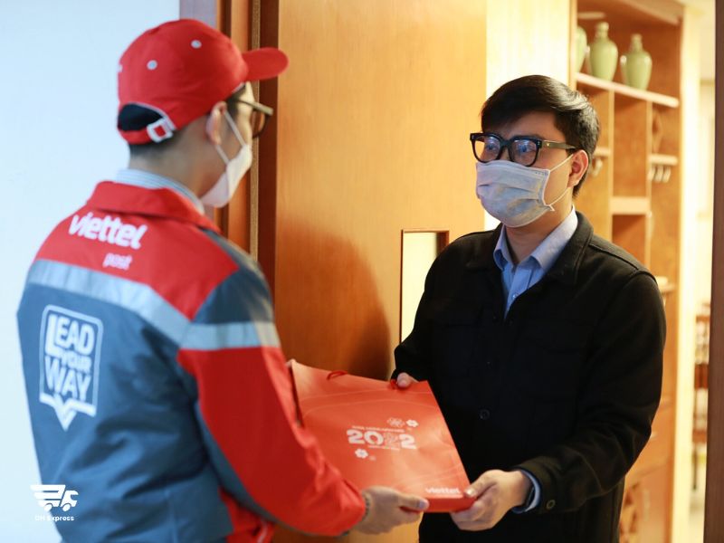 gia cuoc gui hoa toc viettel post la bao nhieu