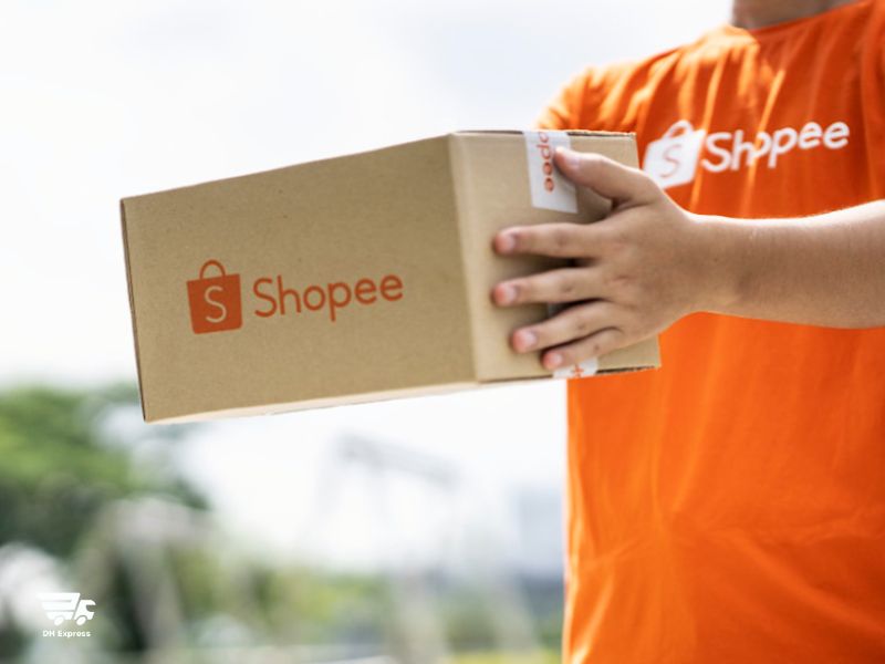 tai sao nen gui hang shopee tai buu cuc vnpost