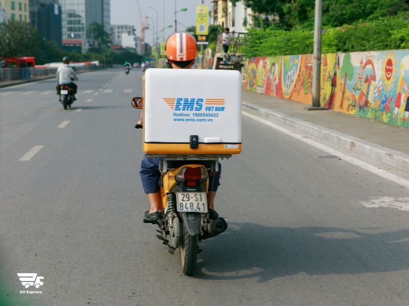 buu dien ship hoa toc thoi gian gia cuoc