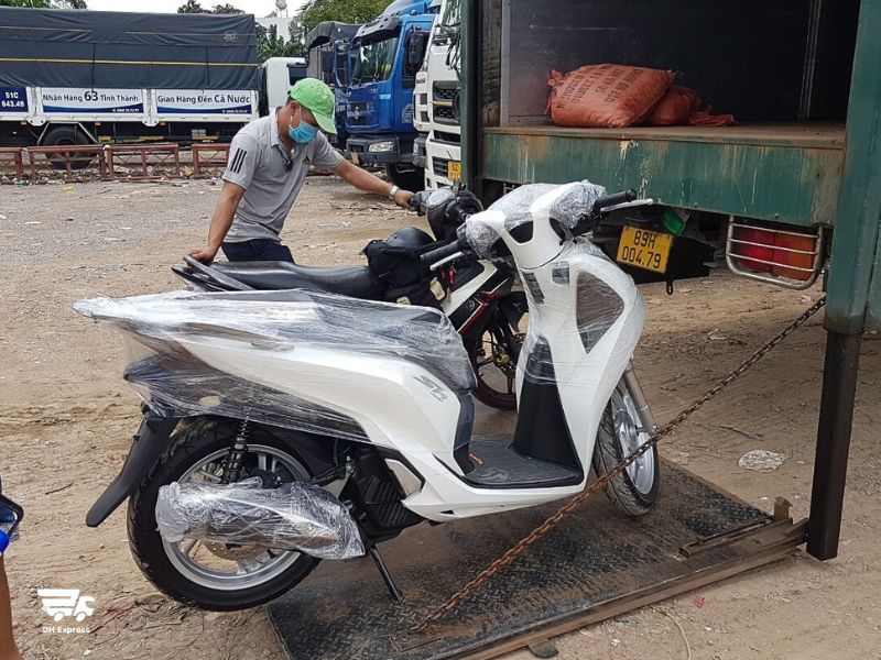cac cach gui xe may tu ha noi vao sai gon