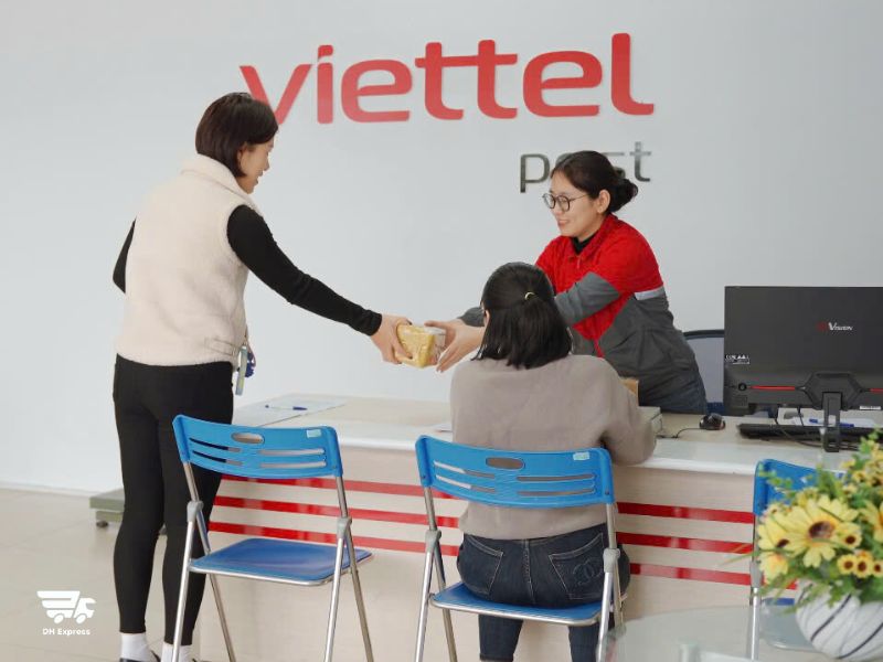 cach su dung dich vu chuyen phat nhanh hoa toc viettel