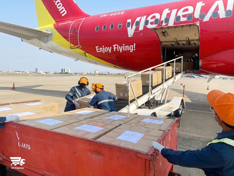 gioi thieu dich vu gui hang may bay vietjet