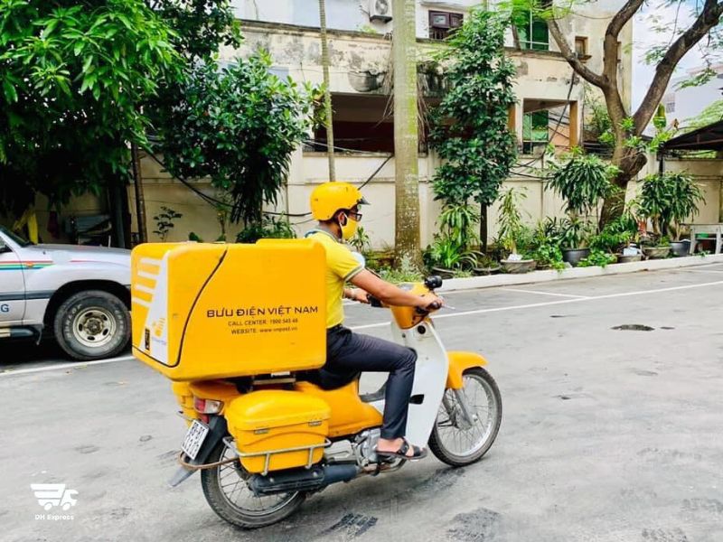 chuyen phat nhanh ha noi ho chi minh ems