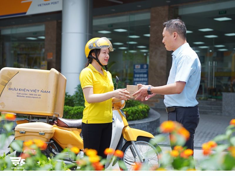 cach chuyen phat nhanh tai buu dien xa