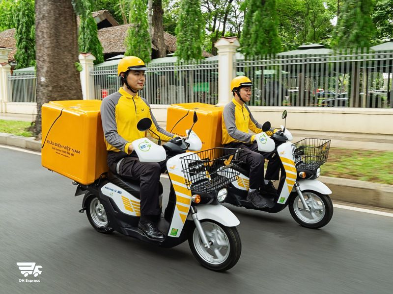 thoi gian chi phi chuyen phat nhanh tai buu dien xa