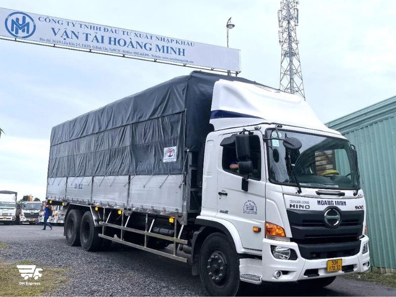 xe tai cho hang cam pha ha noi hoang minh