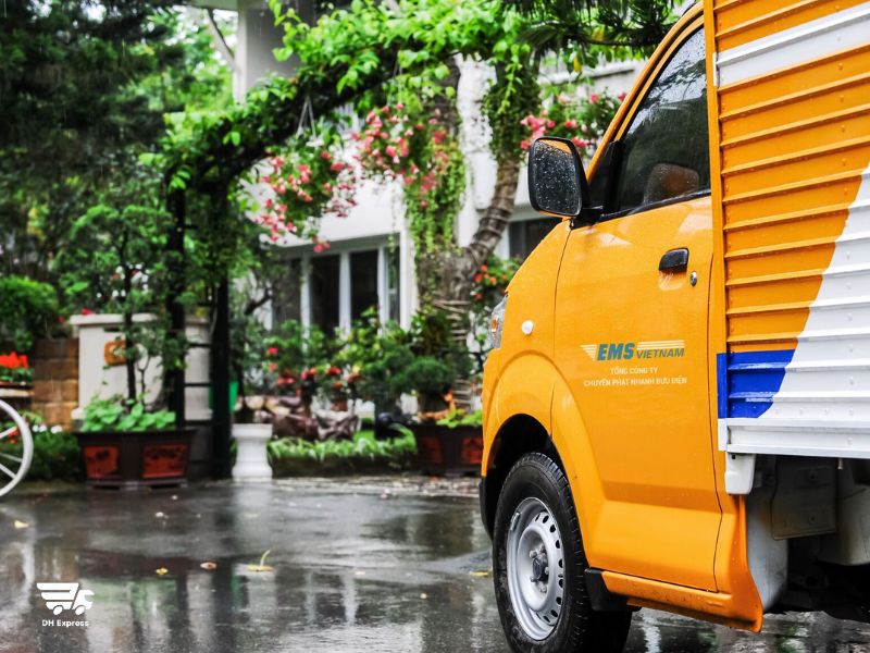 dich vu gui hoa toc buu dien la gi