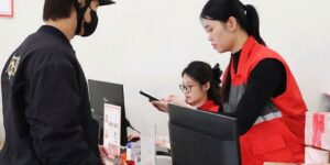 gui hang viettel post o dau diem nhan uy quyen