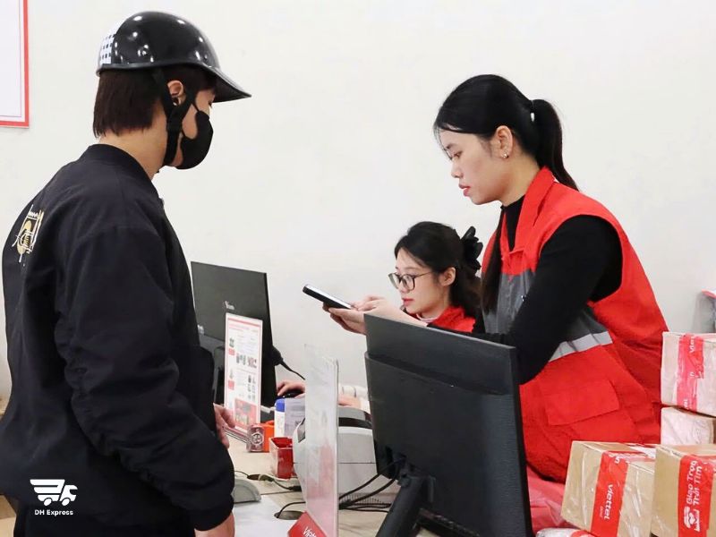 gui hang viettel post o dau diem nhan uy quyen