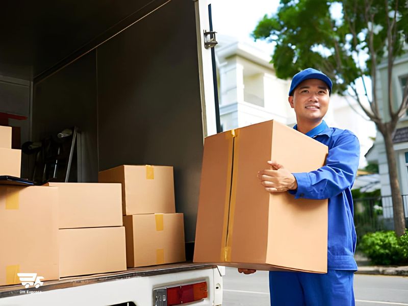 nen chon chuyen phat nhanh ho chi minh ha noi hay hoa toc