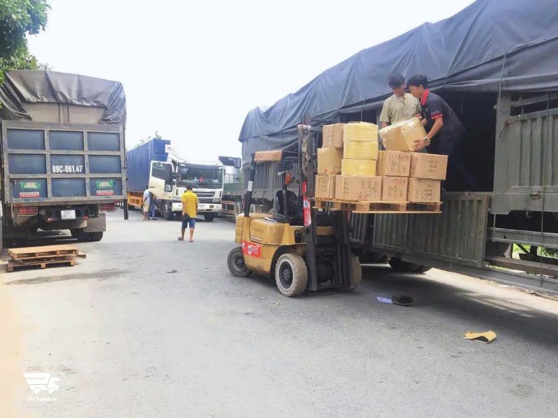 gia xe tai ha noi sai gon khoang bao nhieu